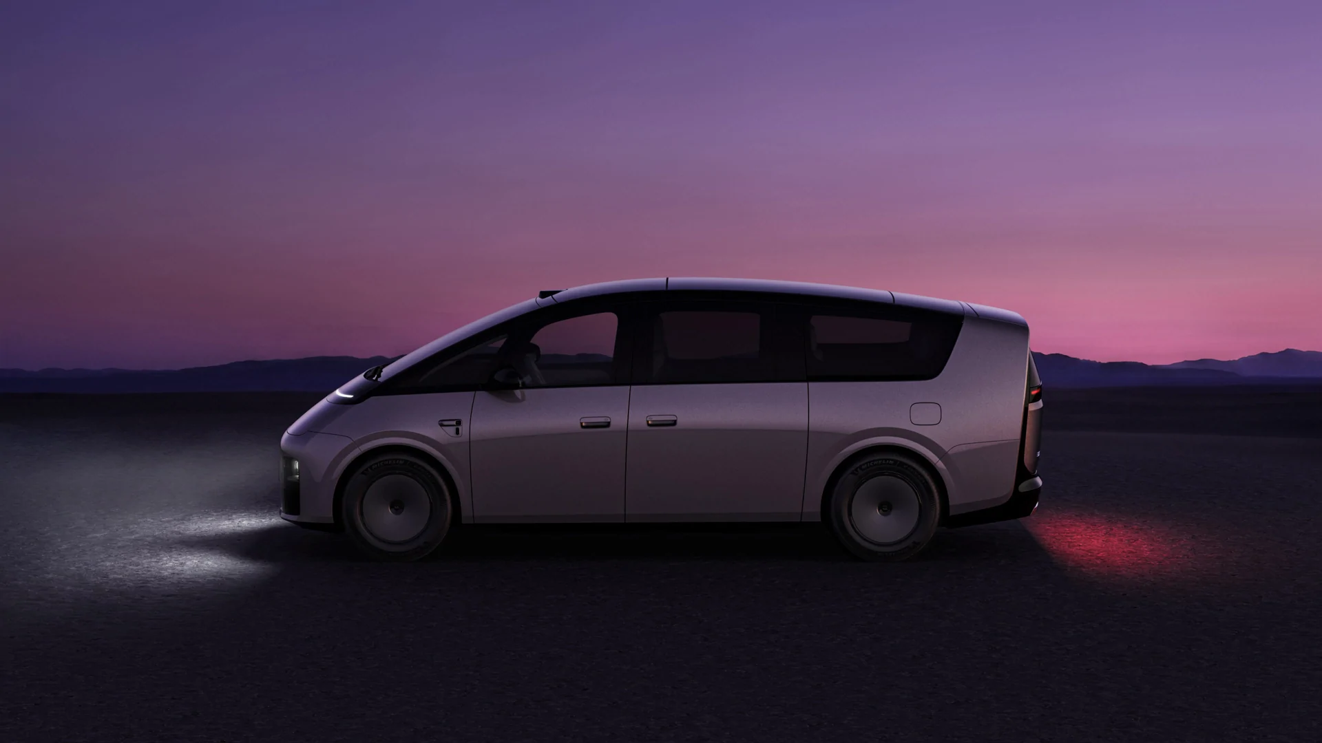 Li Auto MEGA · الخارج