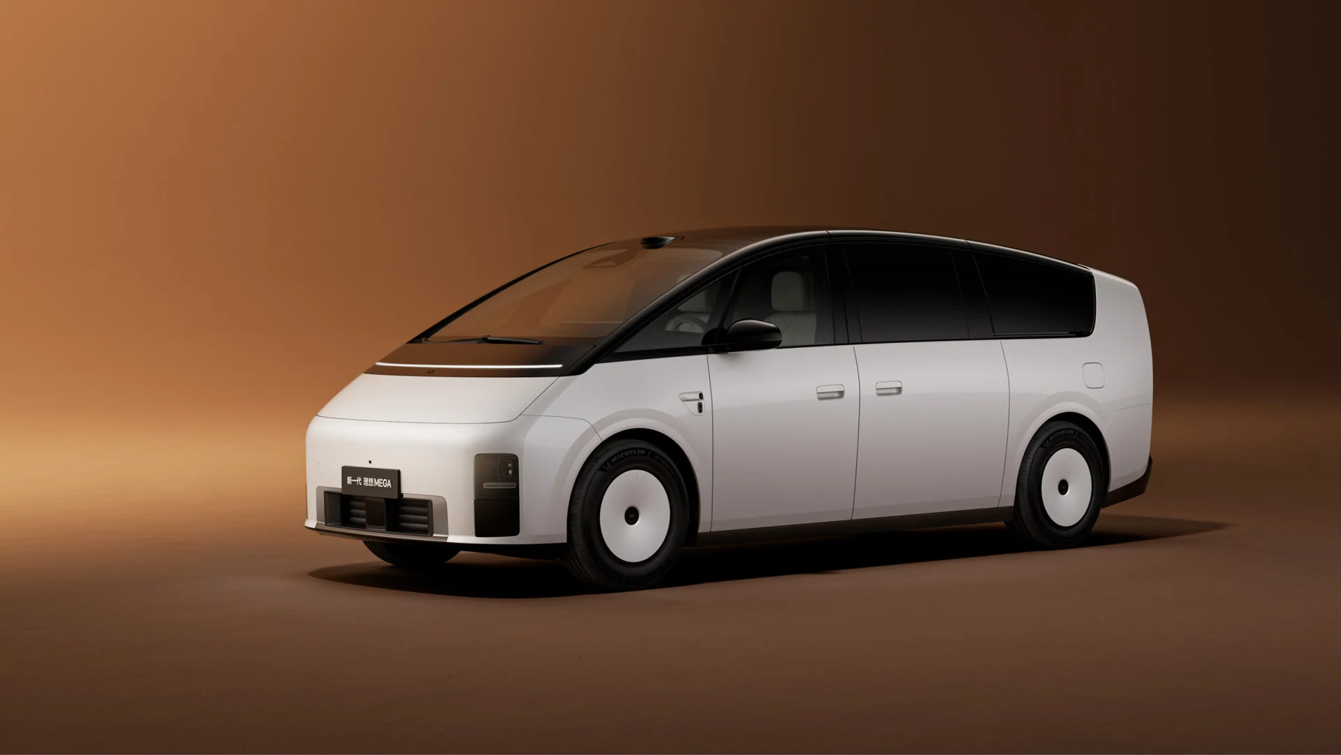Li Auto MEGA · الخارج